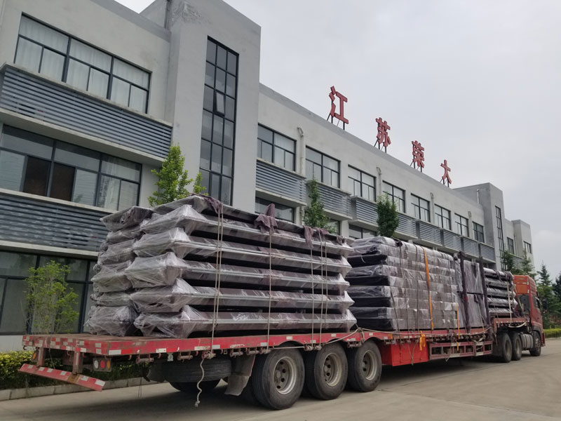 榮大第二批智能垃圾分類亭發貨